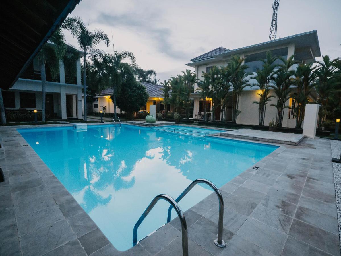 Sunrise Resort Batukaras Εξωτερικό φωτογραφία