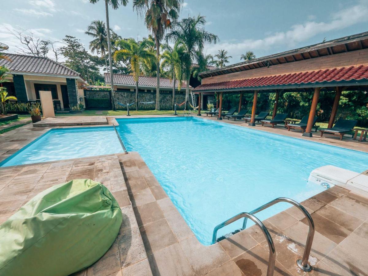 Sunrise Resort Batukaras Εξωτερικό φωτογραφία