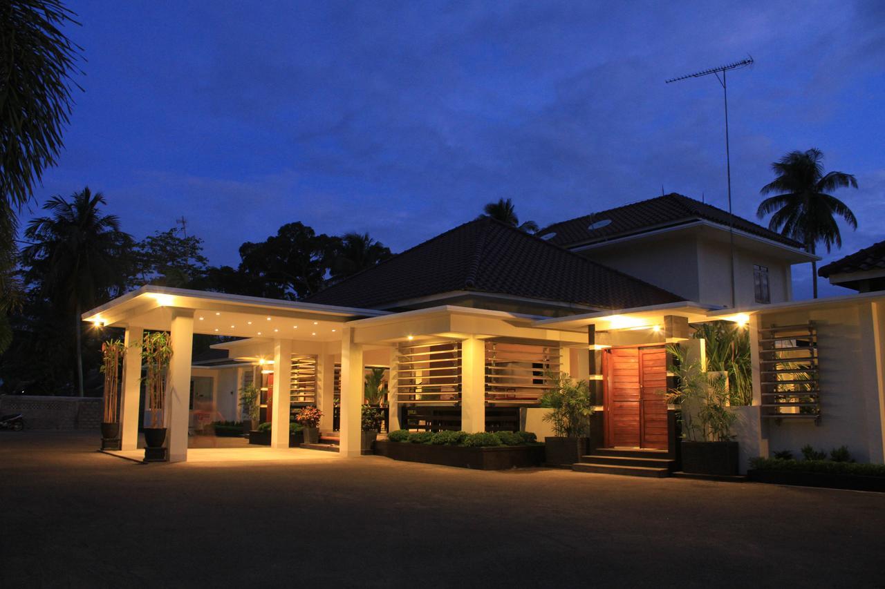 Sunrise Resort Batukaras Εξωτερικό φωτογραφία