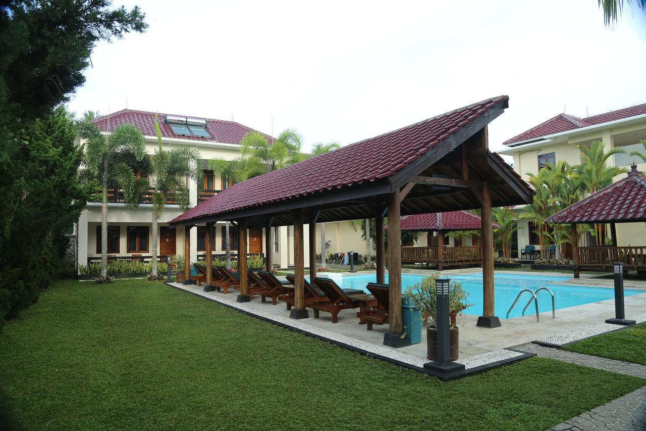 Sunrise Resort Batukaras Εξωτερικό φωτογραφία